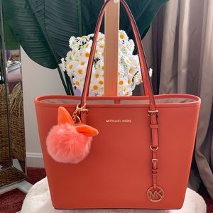 Michael Kors Jet Set Travel Medium Tote